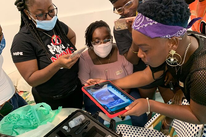 Augmented Reality Secret Agent Treasure Hunt in St Thomas - The beach treasure chest finale