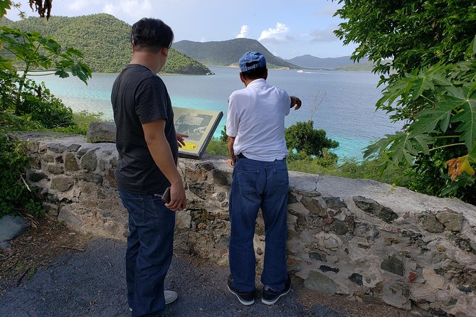 Book Your Private Two and a Half Hour Island Tour today! - The guides make the private format work