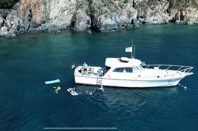 Circle the Island of St. John | Lunch stop at Lime Out (Taco Boat) - Lunch at Lime Out, the floating taco bar