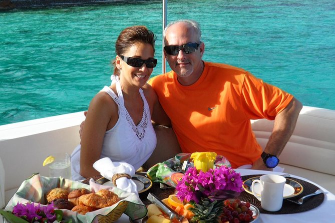 Day Yacht Excursions throughout the US or British Virgin Islands - Choosing between the US and British Virgin Islands