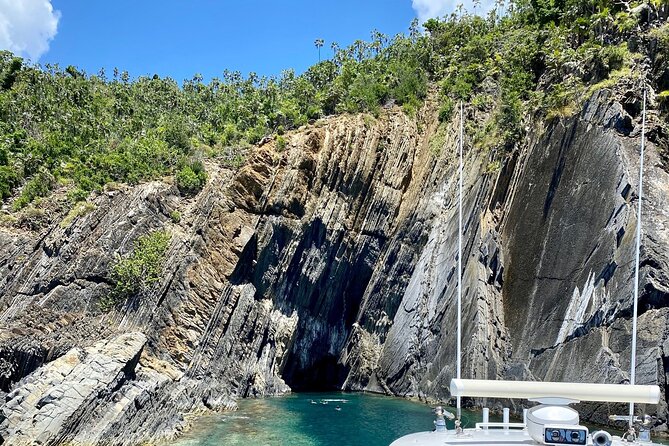 Full Day Snorkeling and Beach Hopping- 37' Intrepid - What Captain Gus Adds to the Day