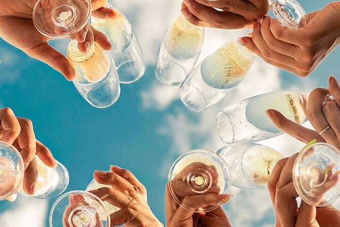 Luxury Catamaran Champagne Sunset Cruise - Honeymoon Beach and the business of finding the best view