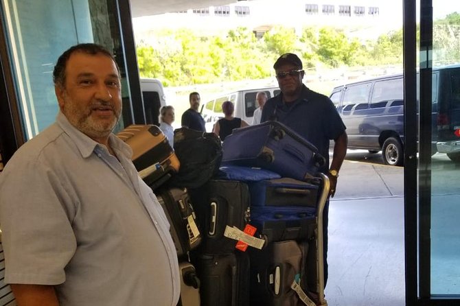 Private Airport Round Trip Transportation to Hotels in St Thomas - Private does not always mean air-conditioned van