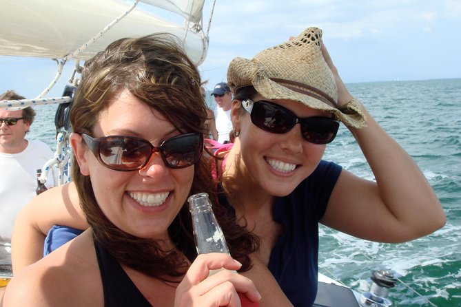 Simply Sailing Private Sail from Sapphire Marina - Snacks and Drinks Keep the Trip Easy