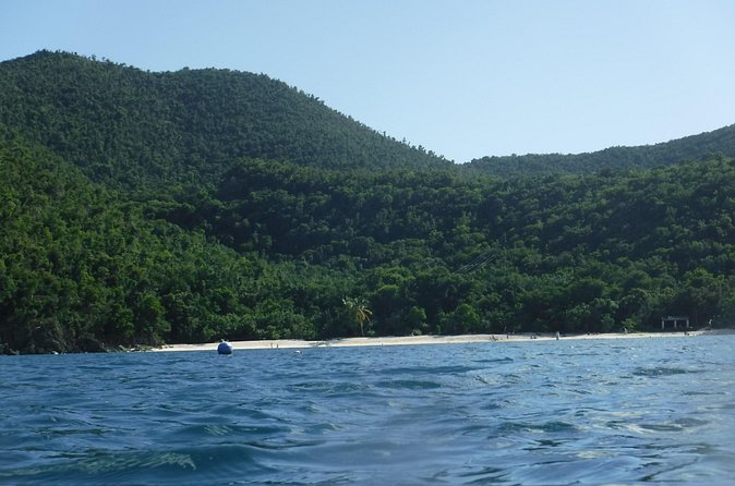 St John & Surrounding Cays - Full-Day Sail/Snorkel, 6 Guests Max - Drinks, cocktails, and the open-bar setup