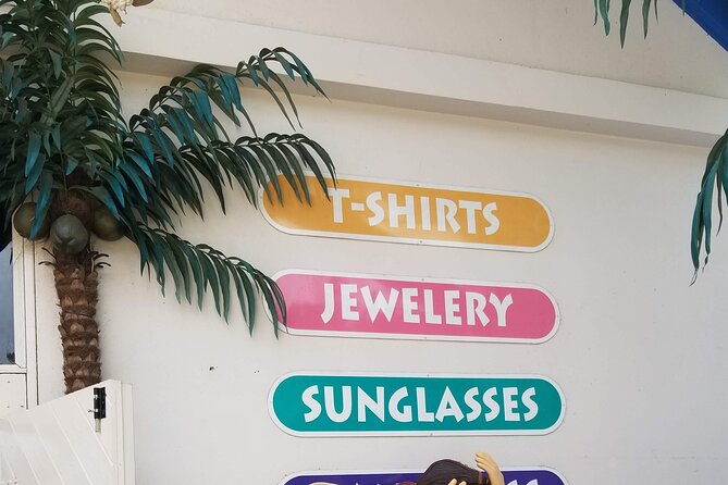 St Thomas Shore Excursion: Shopping, Sightseeing and Beach Tour - What the open-air ride is really like